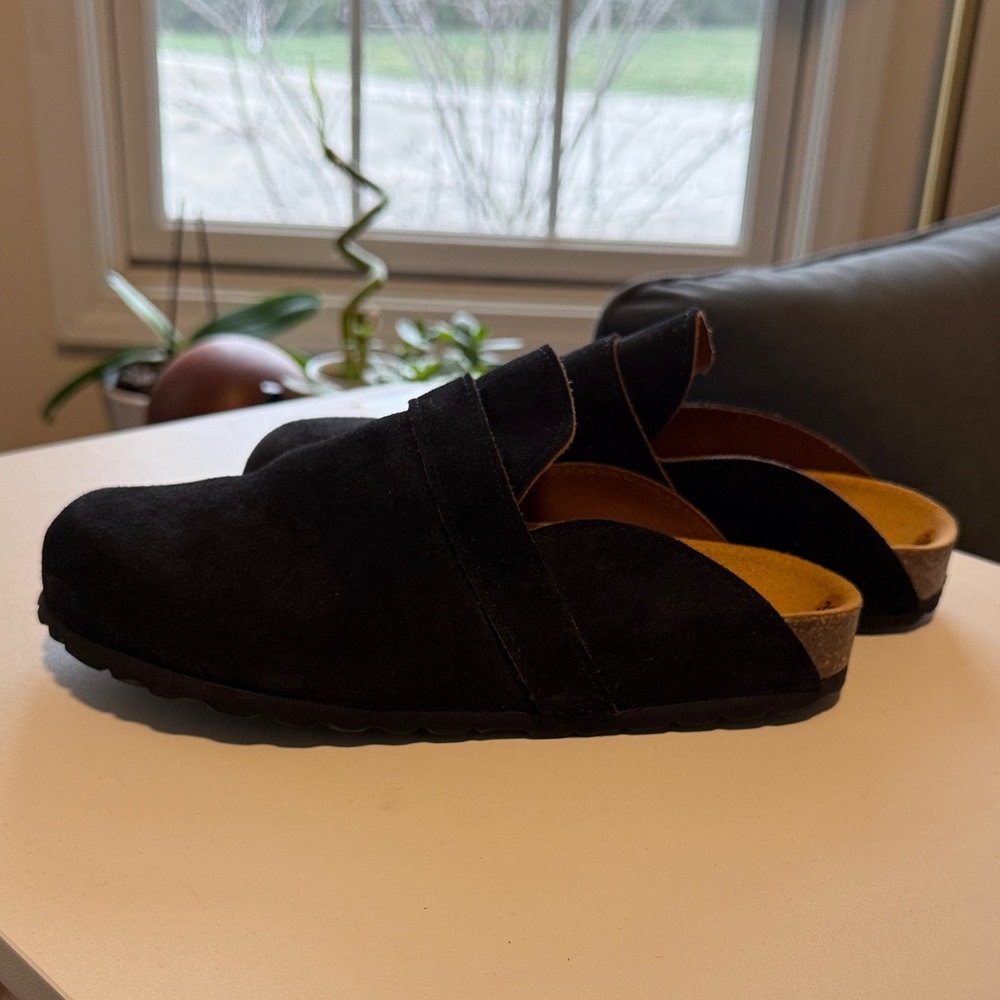Rita Row Black Basileo Bio Suede Clogs - Size 38 - only worn once!